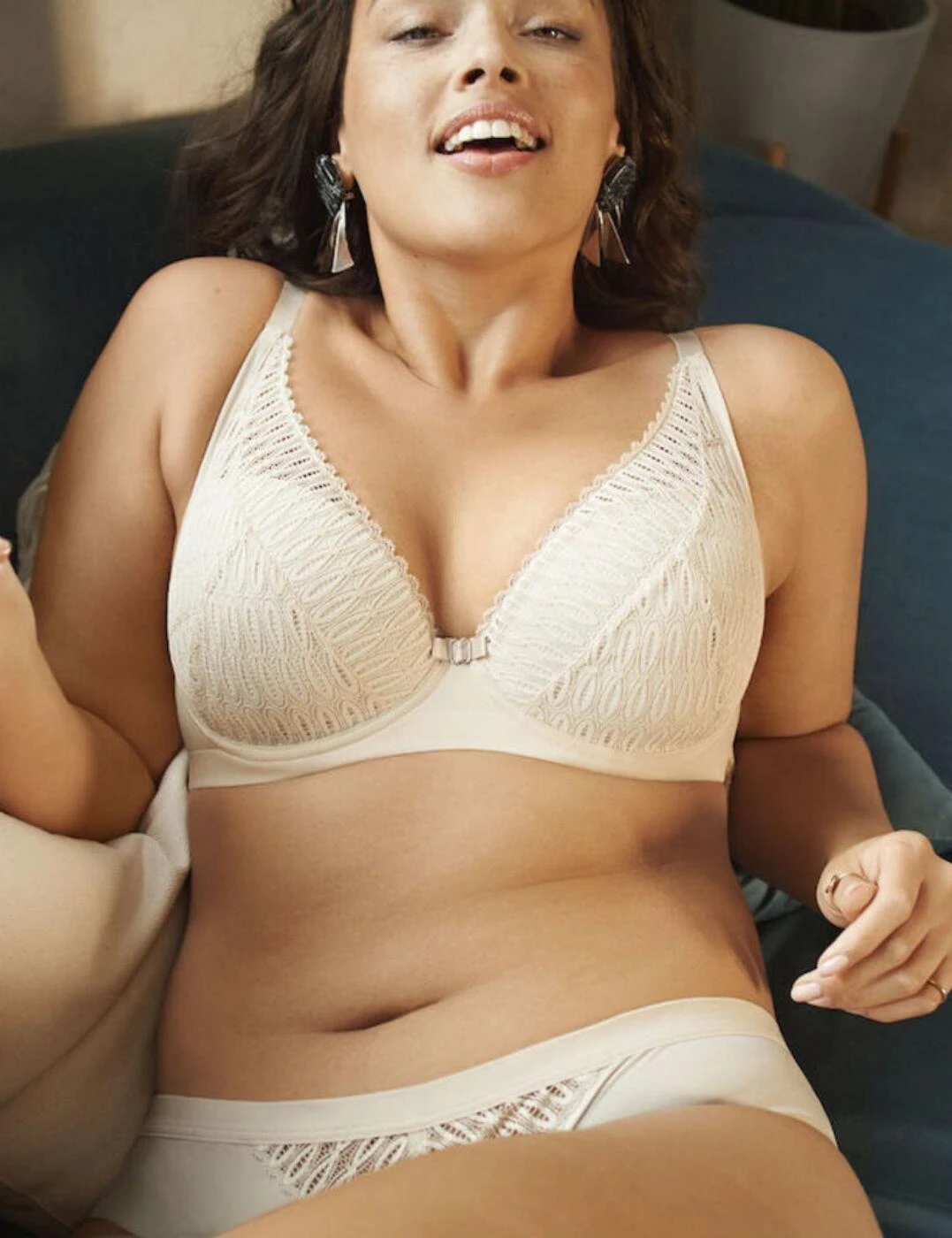 Triumph Aura Spotlight Brazilian Brief - Creamy Dream 5 Triumph Aura Spotlight Brazilian Brief - Creamy Dream - Image 5