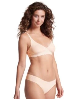 Sloggi Zero Feel Microfibre Thong - Angora -Belle Lingerie Store 57410 sloggi zero feel microfibre thong angora 5