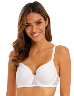 Wacoal Lisse Moulded Spacer Bra - White