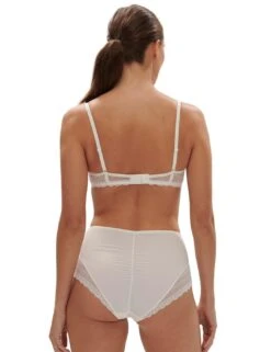 Simone Perele Destinee Plunging Underwired Bra - Natural 19 Simone Perele Destinee Plunging Underwired Bra - Natural -Belle Lingerie Store 65410 simone perele destinee plunging underwired bra natural 10