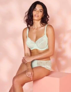 Wacoal Most Divine Underwired Bra - Eau-de-nil -Belle Lingerie Store 65738 wacoal most divine underwired bra eau de nil 8