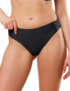Triumph Amourette Tai Brief - Black